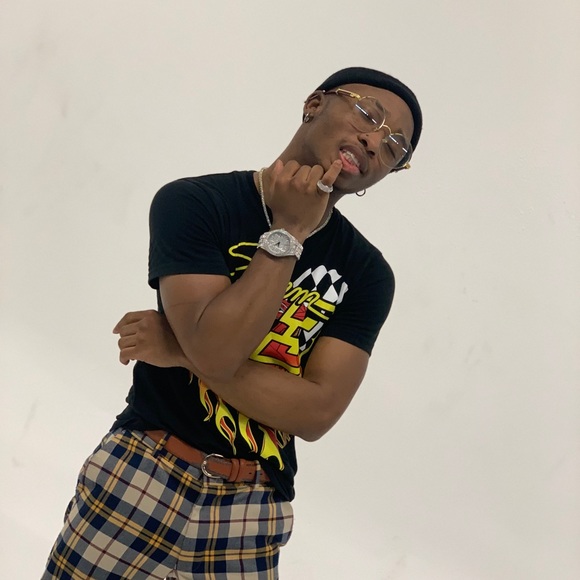 Meet your Posher, Marion - Picture 1 of 1